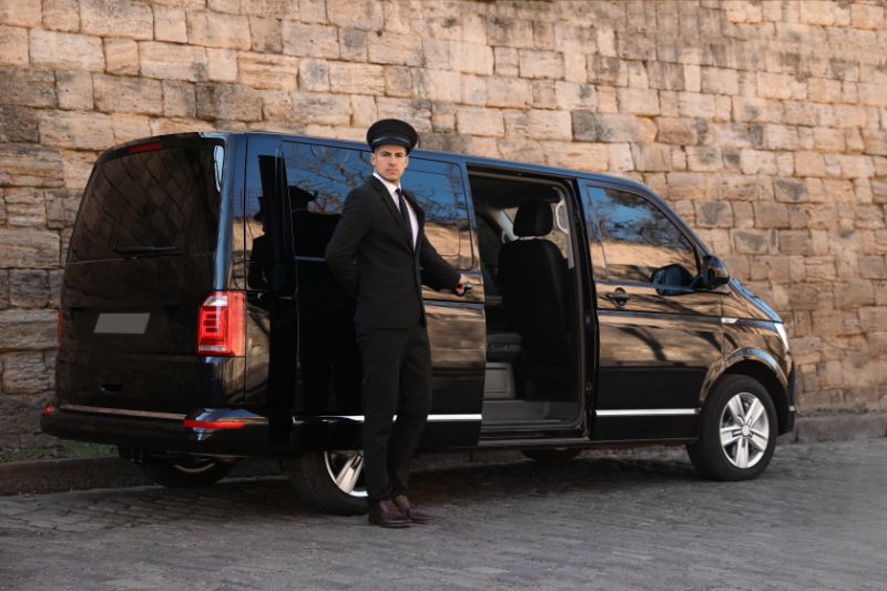 Porto airport luxury limousine